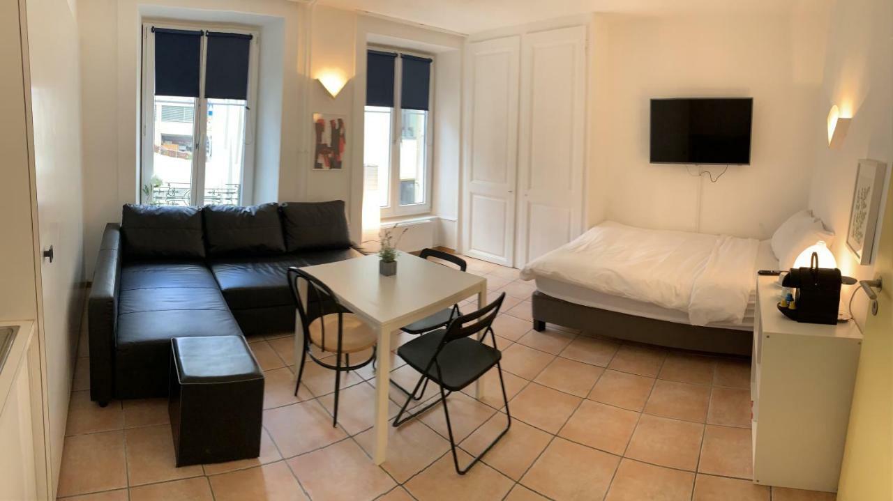 Luxury Duplex Vue Chateau Neuchâtel Extérieur photo